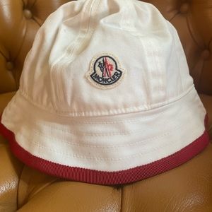 Moncler Baby Bucket Hat Logo Cappello white Cotton 48